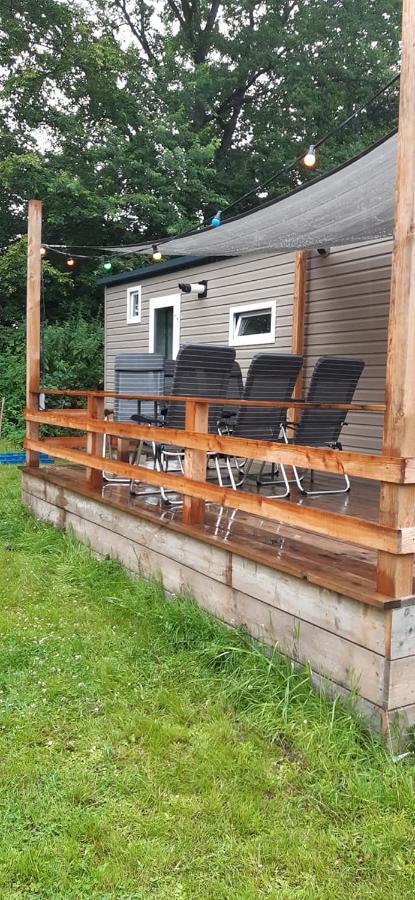 Chalet 2 Landgoedcamping Nienoord In Leek Εξωτερικό φωτογραφία