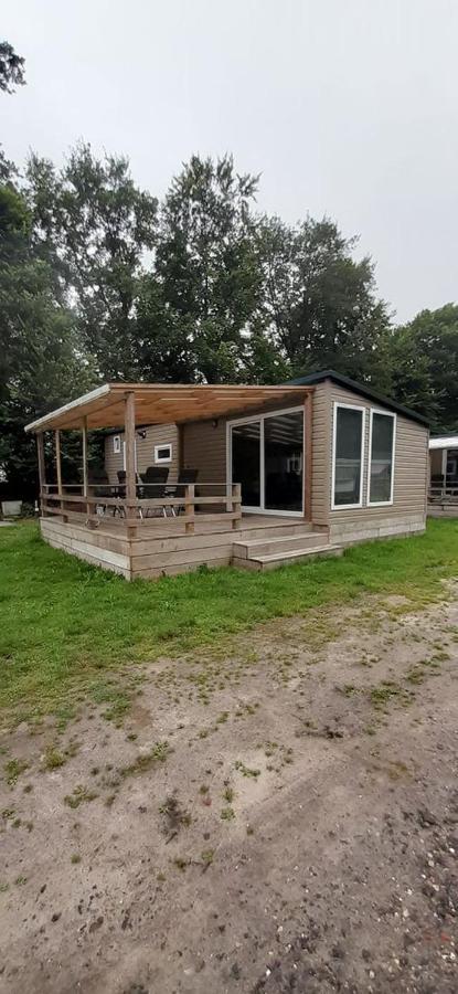 Chalet 2 Landgoedcamping Nienoord In Leek Εξωτερικό φωτογραφία
